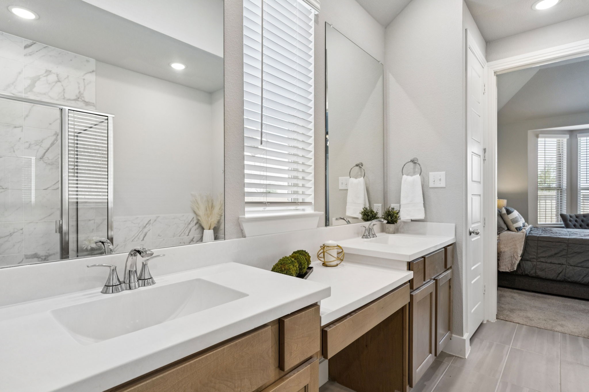 1925 Pelham Drive Aubrey TX 76227
