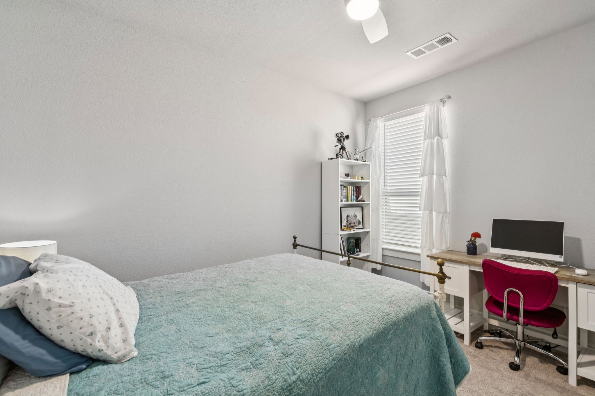 1925 Pelham Drive Aubrey TX 76227