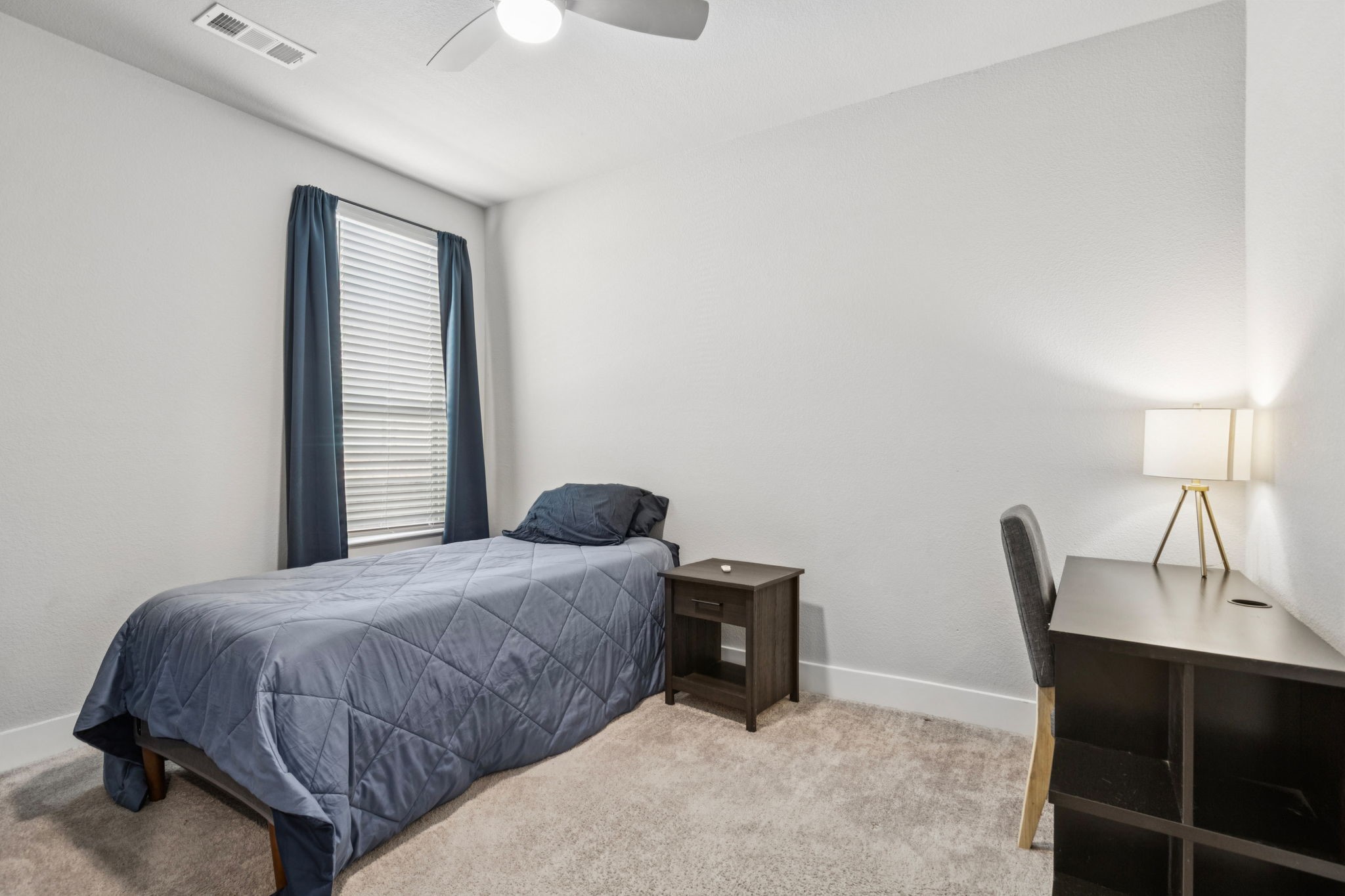1925 Pelham Drive Aubrey TX 76227