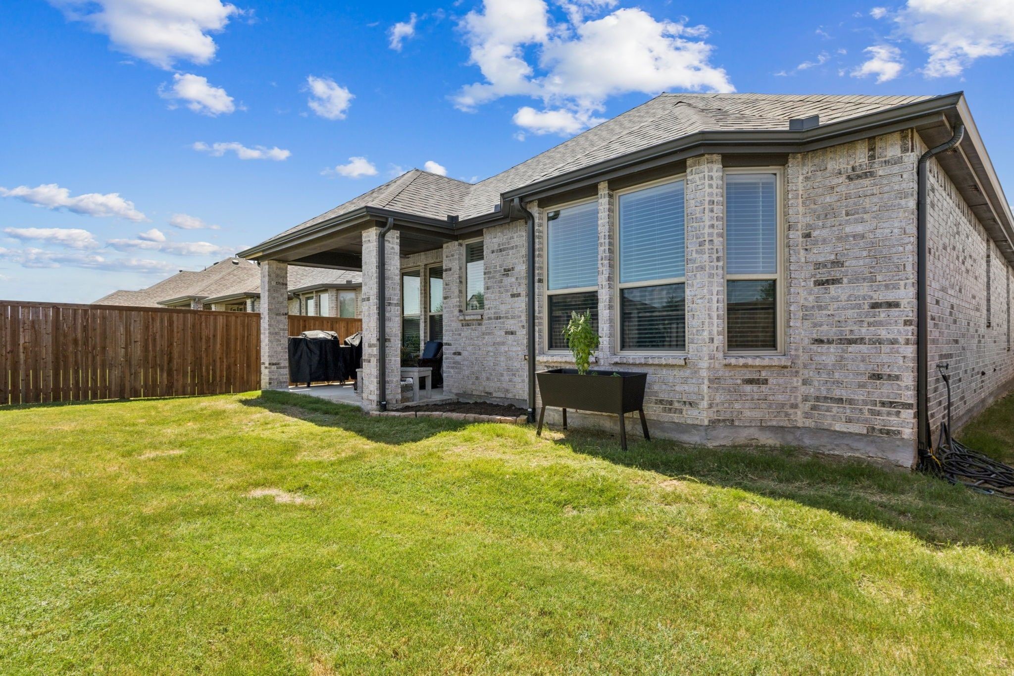 1925 Pelham Drive Aubrey TX 76227