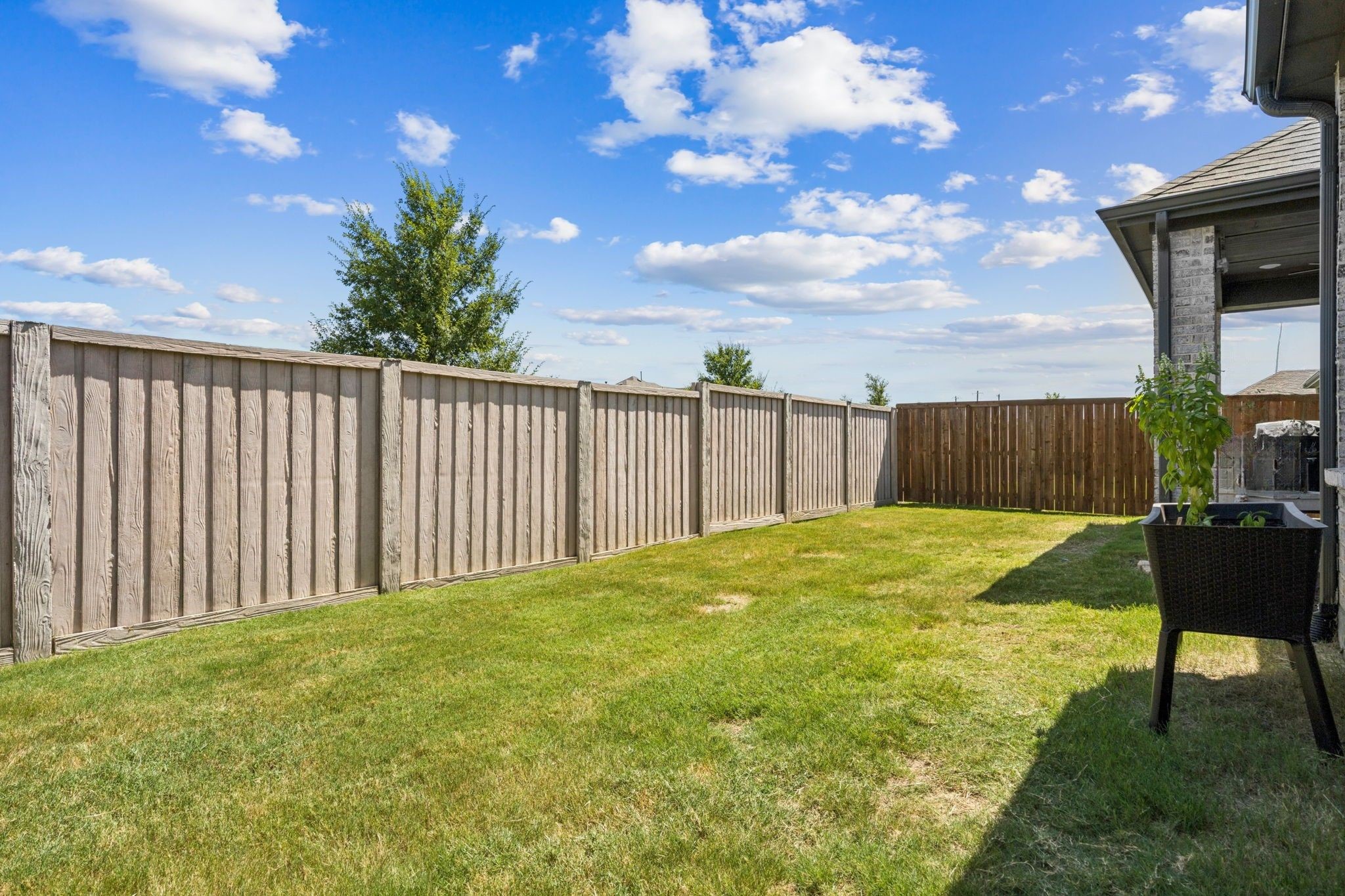 1925 Pelham Drive Aubrey TX 76227