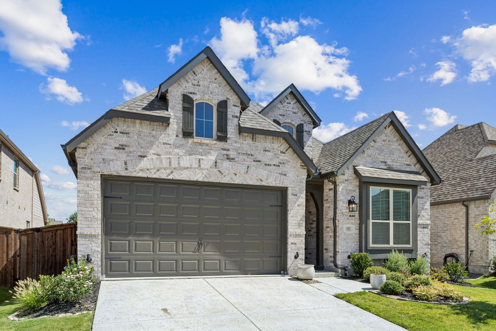 1925 Pelham Drive Aubrey TX 76227