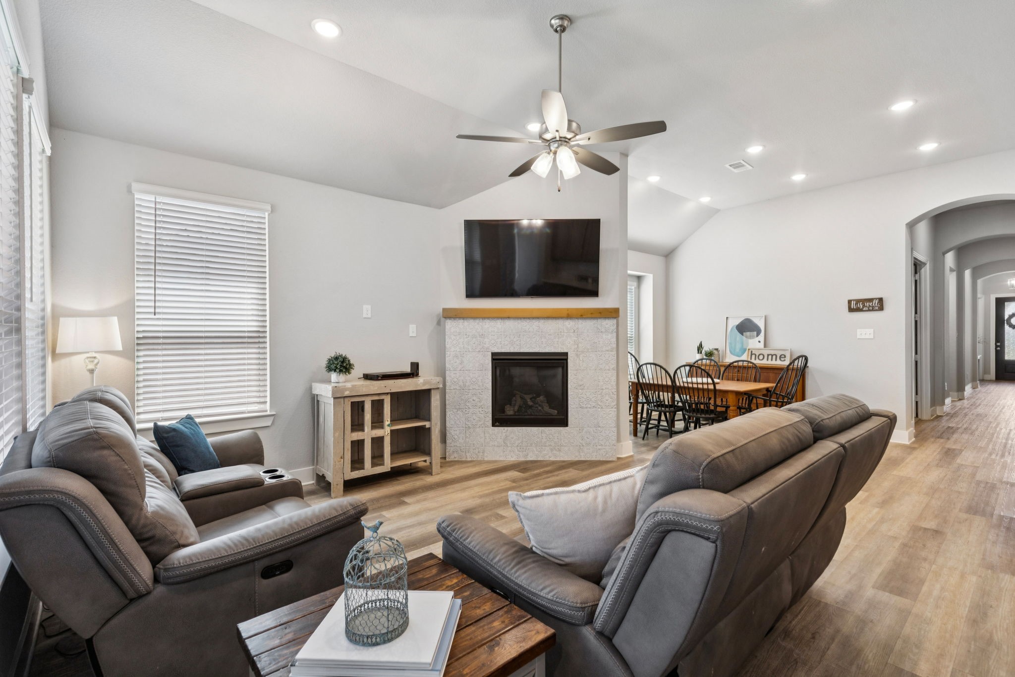 1925 Pelham Drive Aubrey TX 76227