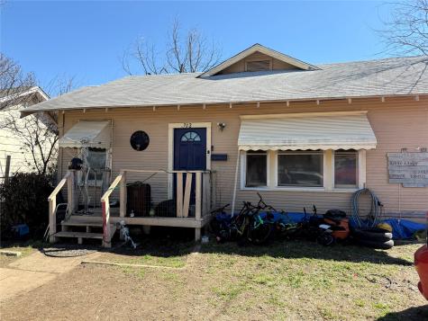 1702 Avenue C Brownwood TX 76801