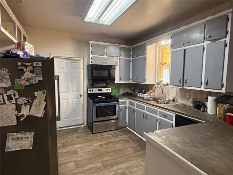 1702 Avenue C Brownwood TX 76801