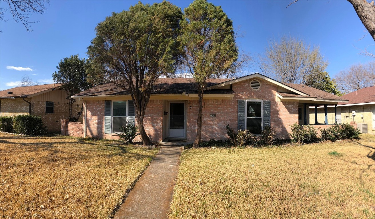 1905 Vail Drive Garland TX 75044