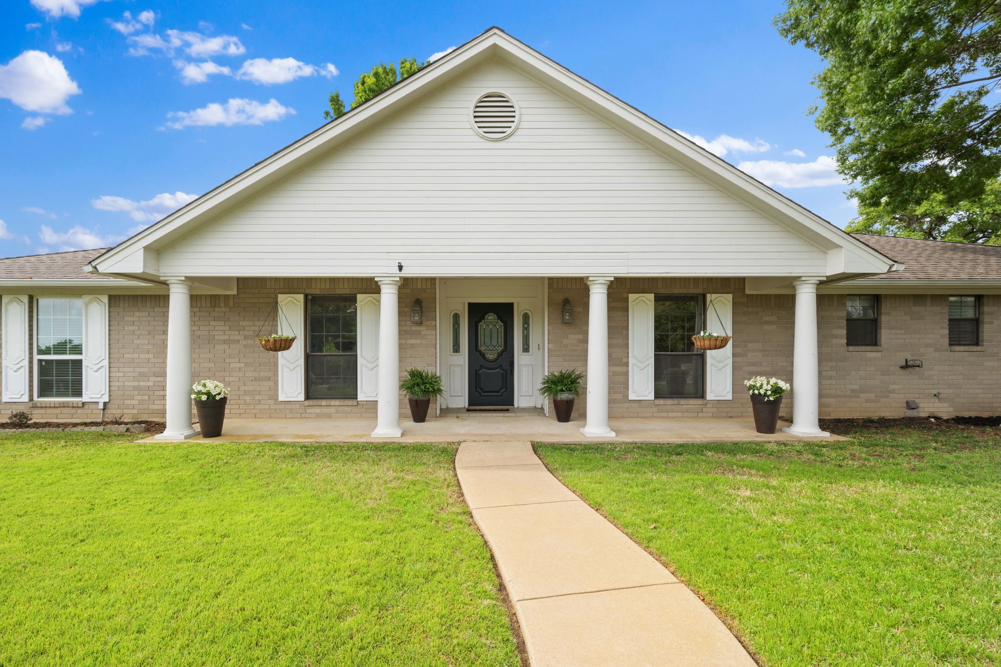1814 Lakeridge Drive Weatherford TX 76087