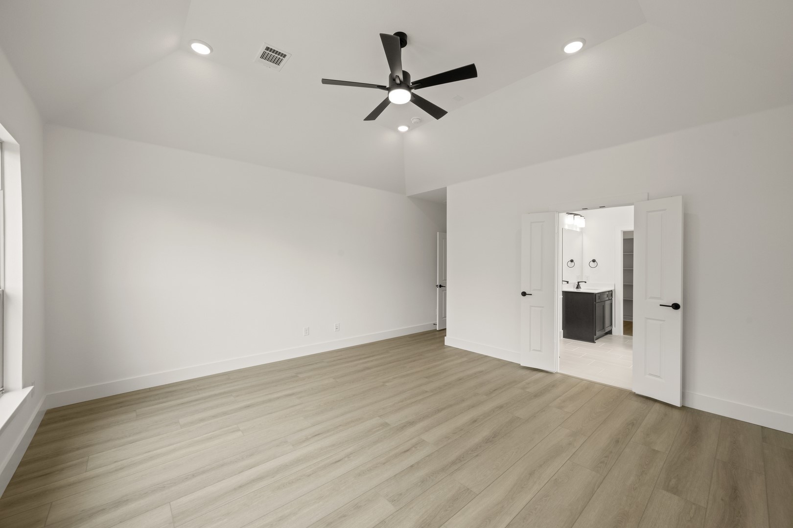 317 Willie Way Burleson TX 76028