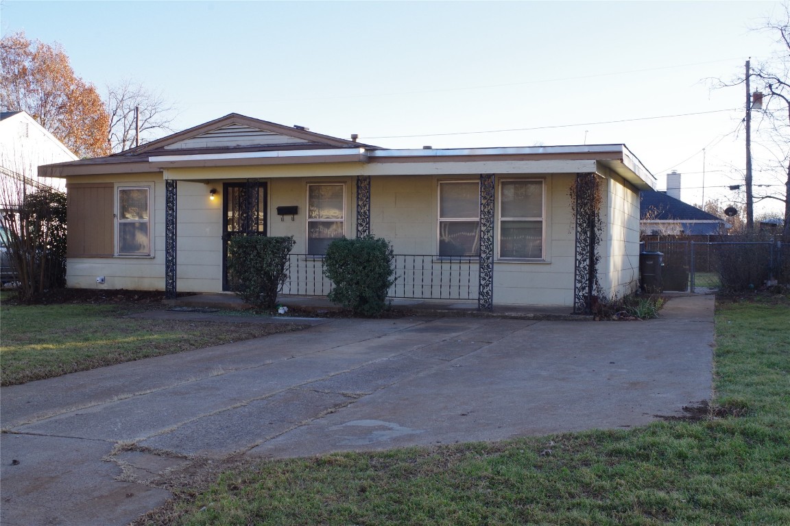 1313 Hamsted Street Fort Worth TX 76115