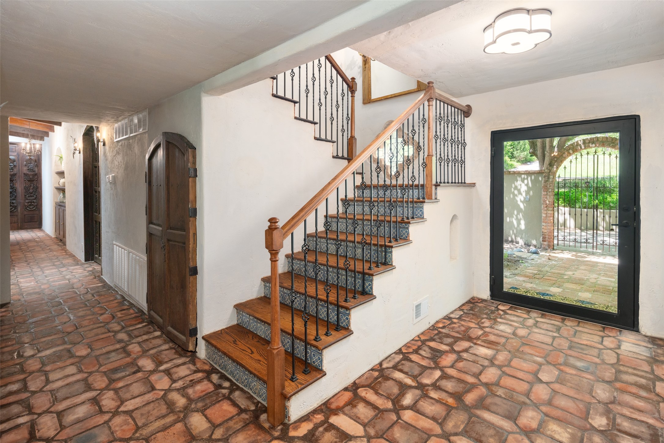 9308 Guernsey Lane Dallas TX 75220