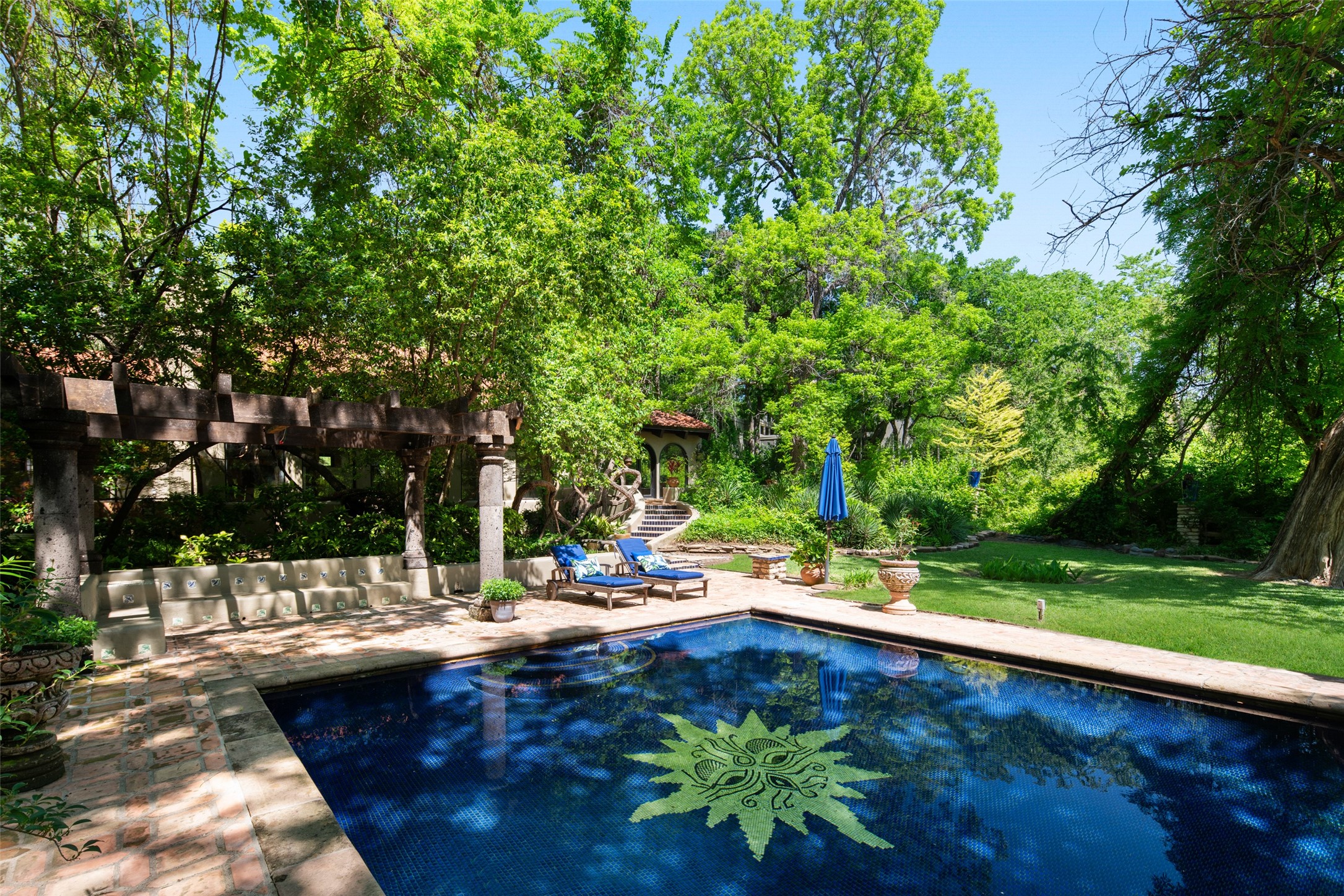 9308 Guernsey Lane Dallas TX 75220