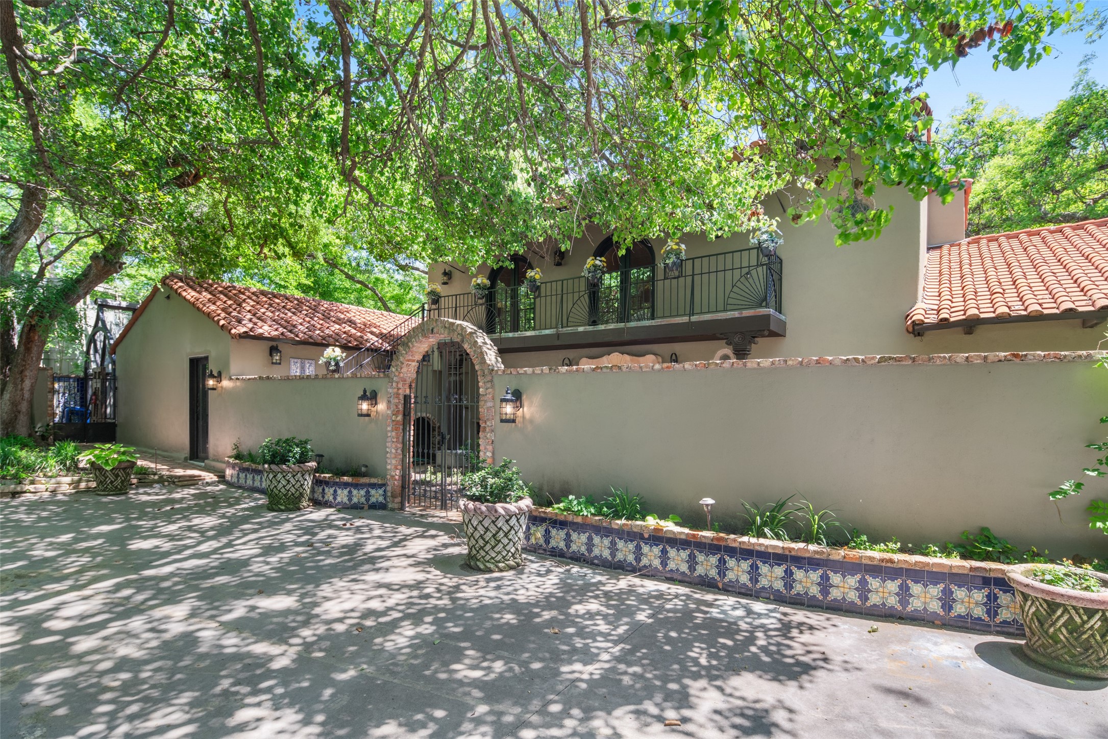 9308 Guernsey Lane Dallas TX 75220