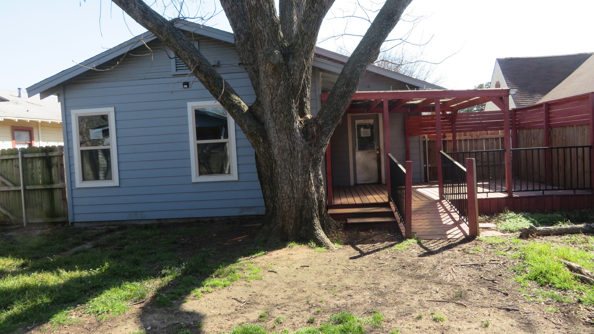 107 Scurlock Avenue Cleburne TX 76031