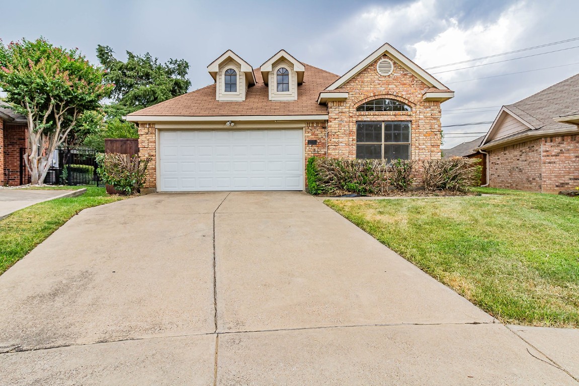 1233 Royal Crescent Drive Bedford TX 76021
