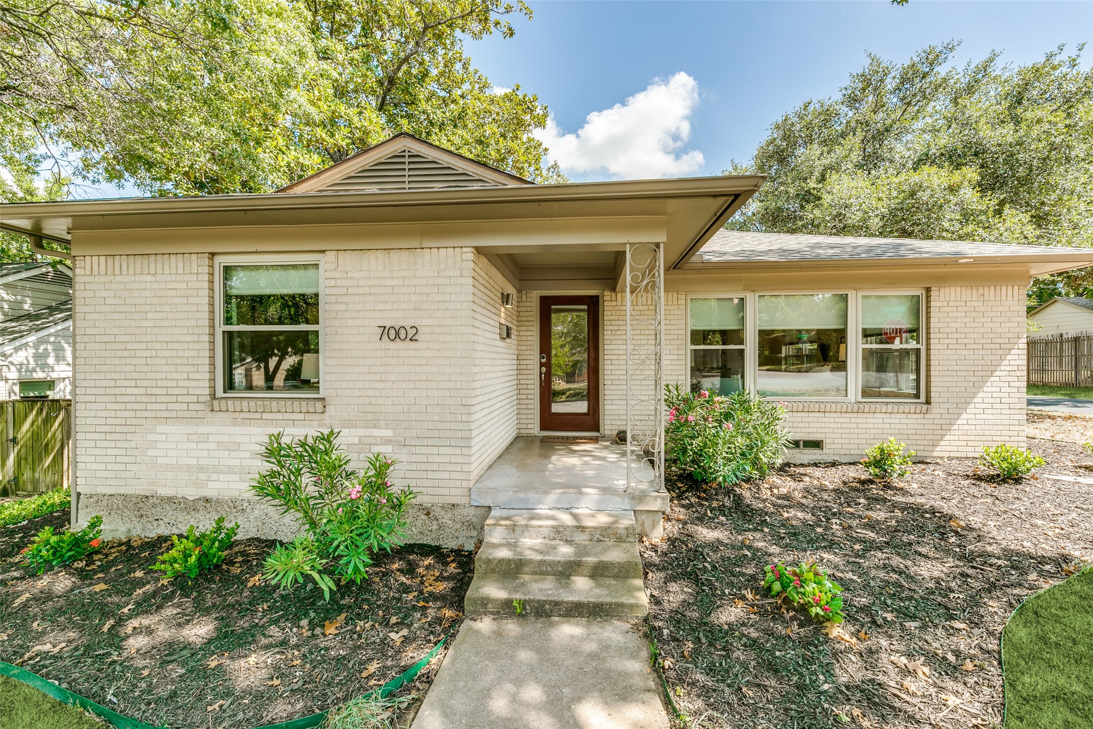 7002 Lindsley Avenue Dallas TX 75223