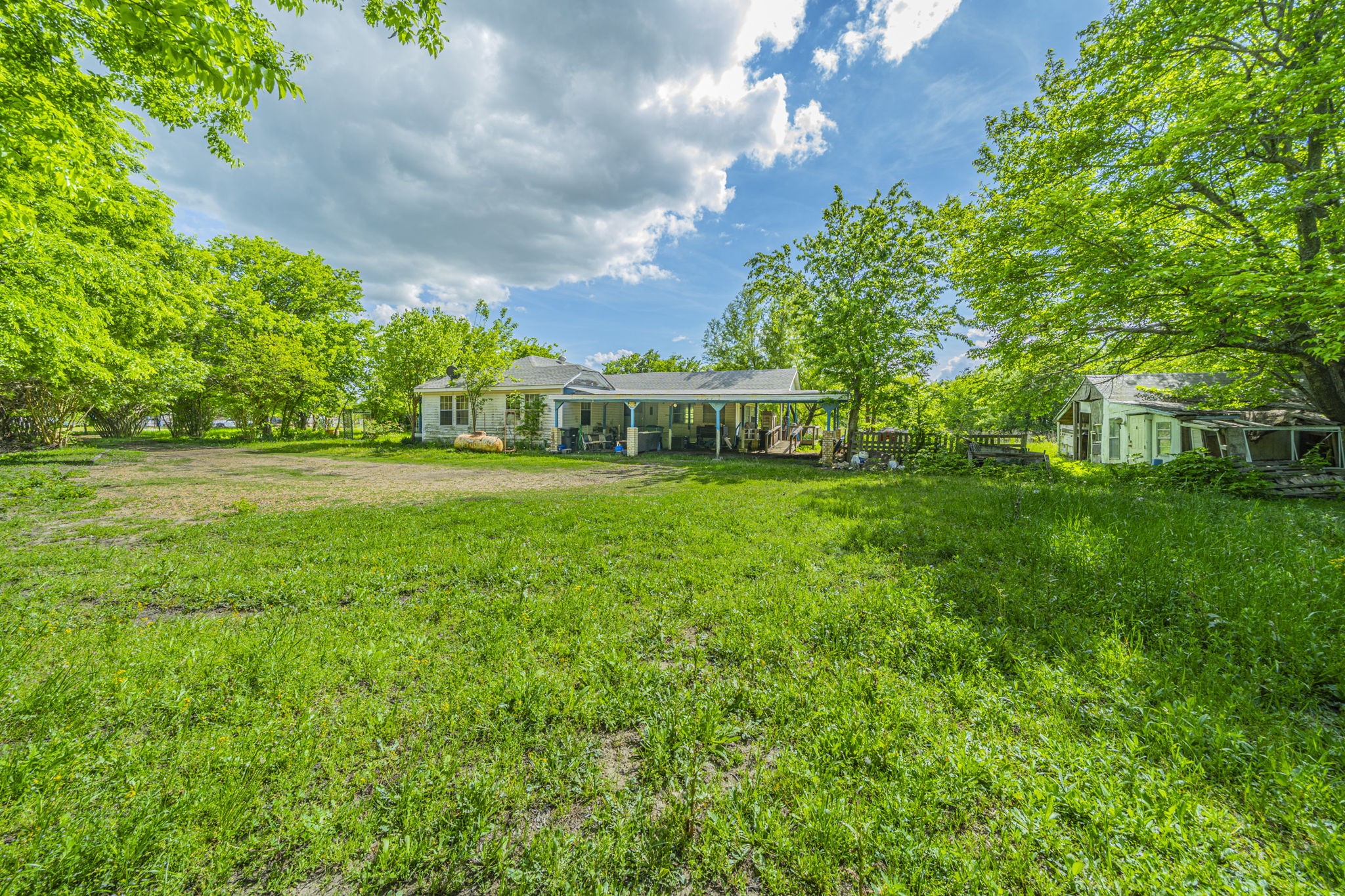 1424 James Drive Kaufman TX 75142