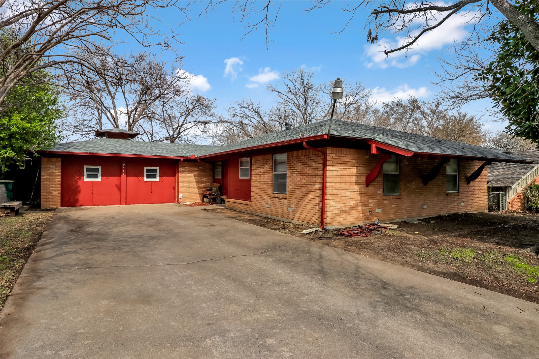 2904 Yates Street Fort Worth TX 76133
