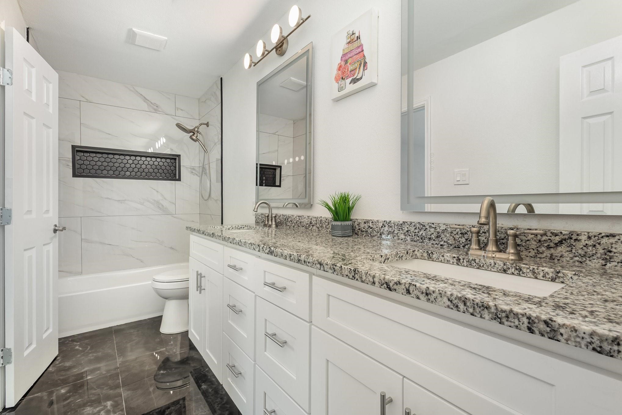 707 W Red Bird Lane Dallas TX 75232