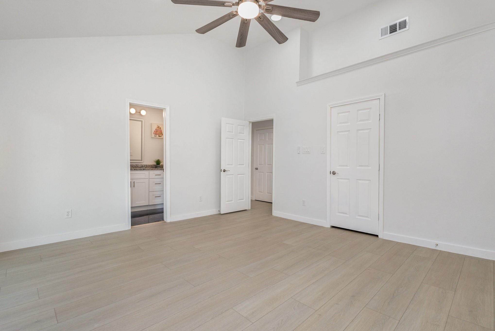 707 W Red Bird Lane Dallas TX 75232