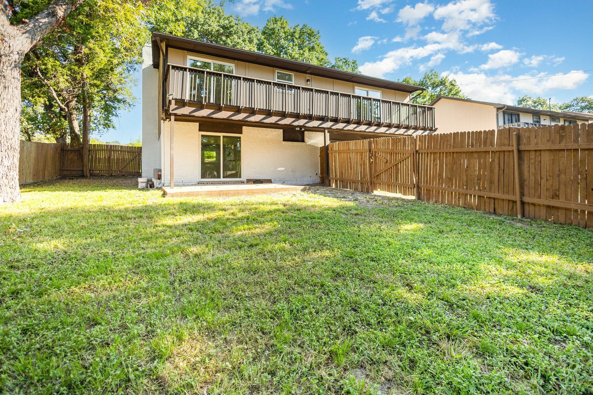 707 W Red Bird Lane Dallas TX 75232