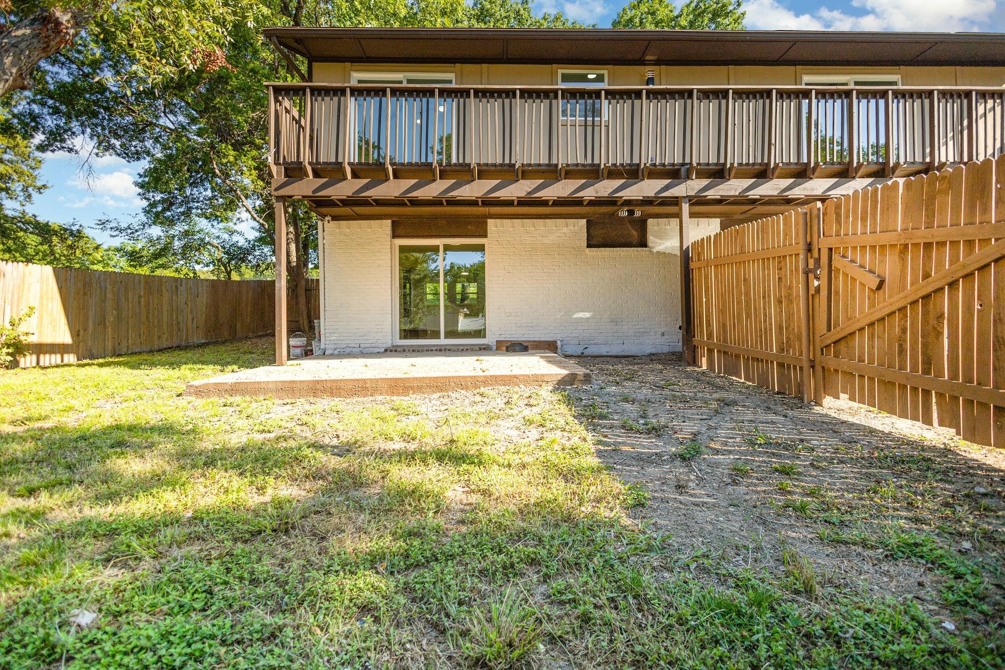 707 W Red Bird Lane Dallas TX 75232