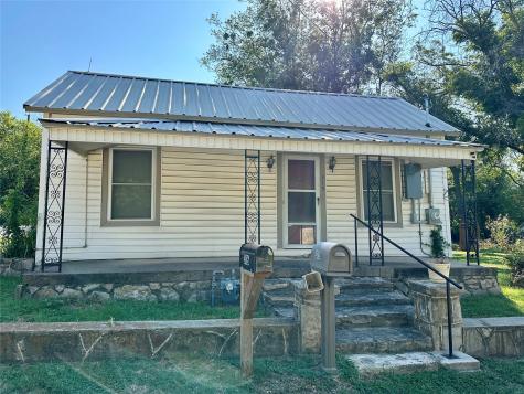 315 Hill Street Hico TX 76457