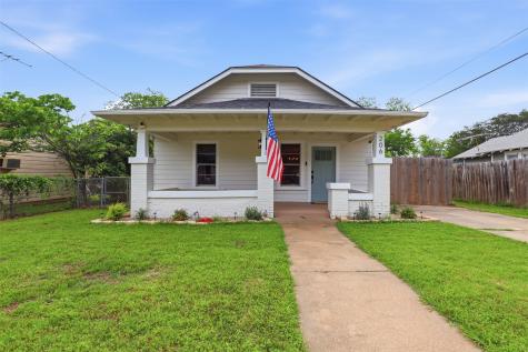 206 S Pendell Avenue Cleburne TX 76033