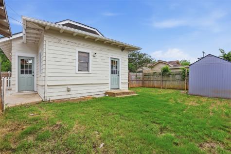 206 S Pendell Avenue Cleburne TX 76033