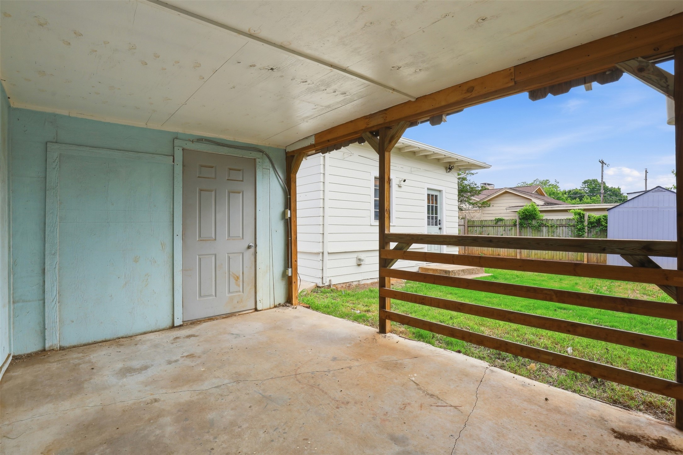 206 S Pendell Avenue Cleburne TX 76033
