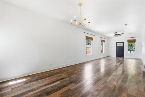 206 S Pendell Avenue Cleburne TX 76033