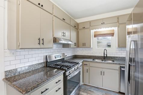 206 S Pendell Avenue Cleburne TX 76033