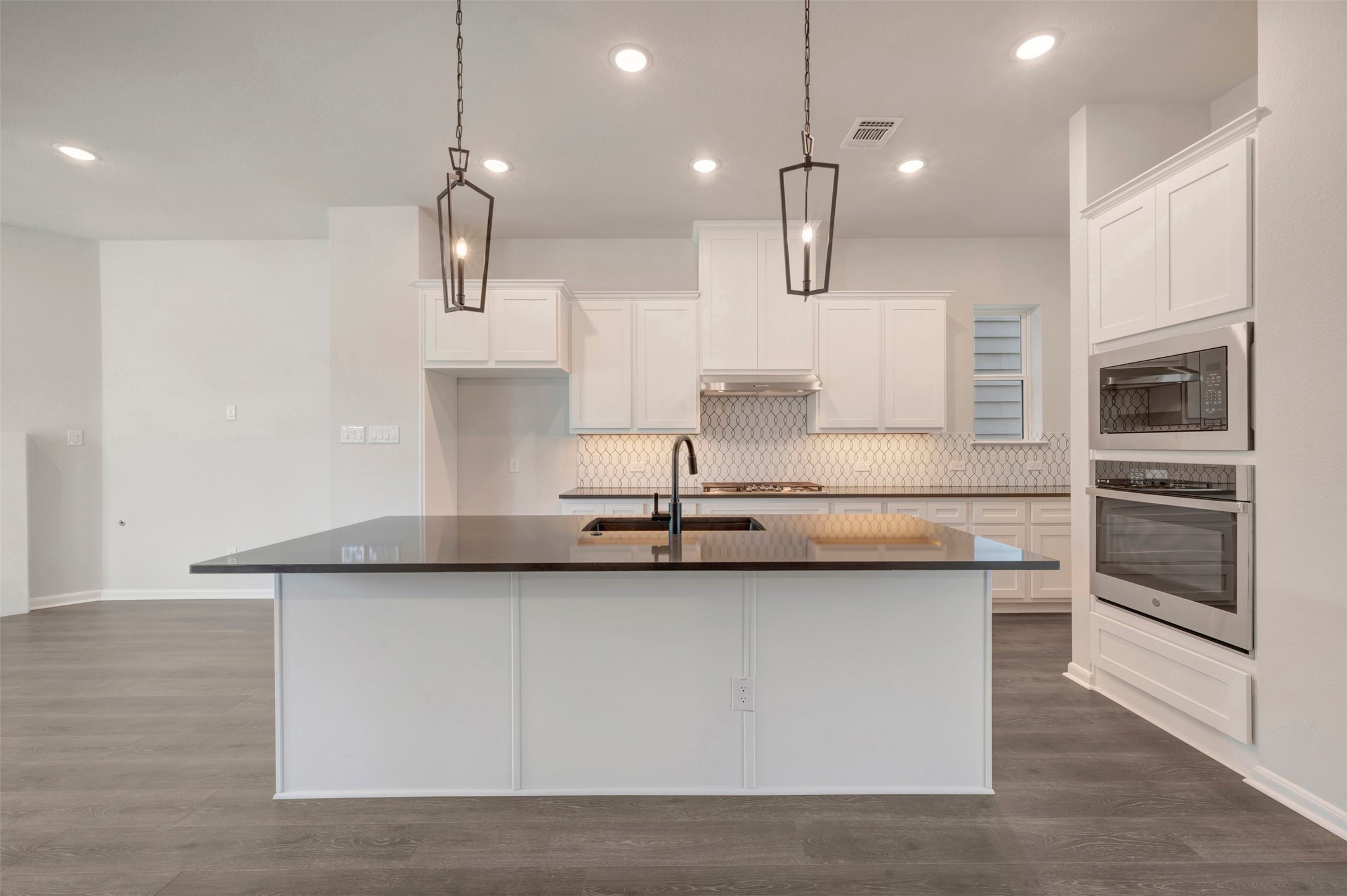 5825 Water Bridge Lane Fort Worth TX 76109