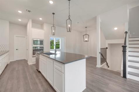 5825 Water Bridge Lane Fort Worth TX 76109