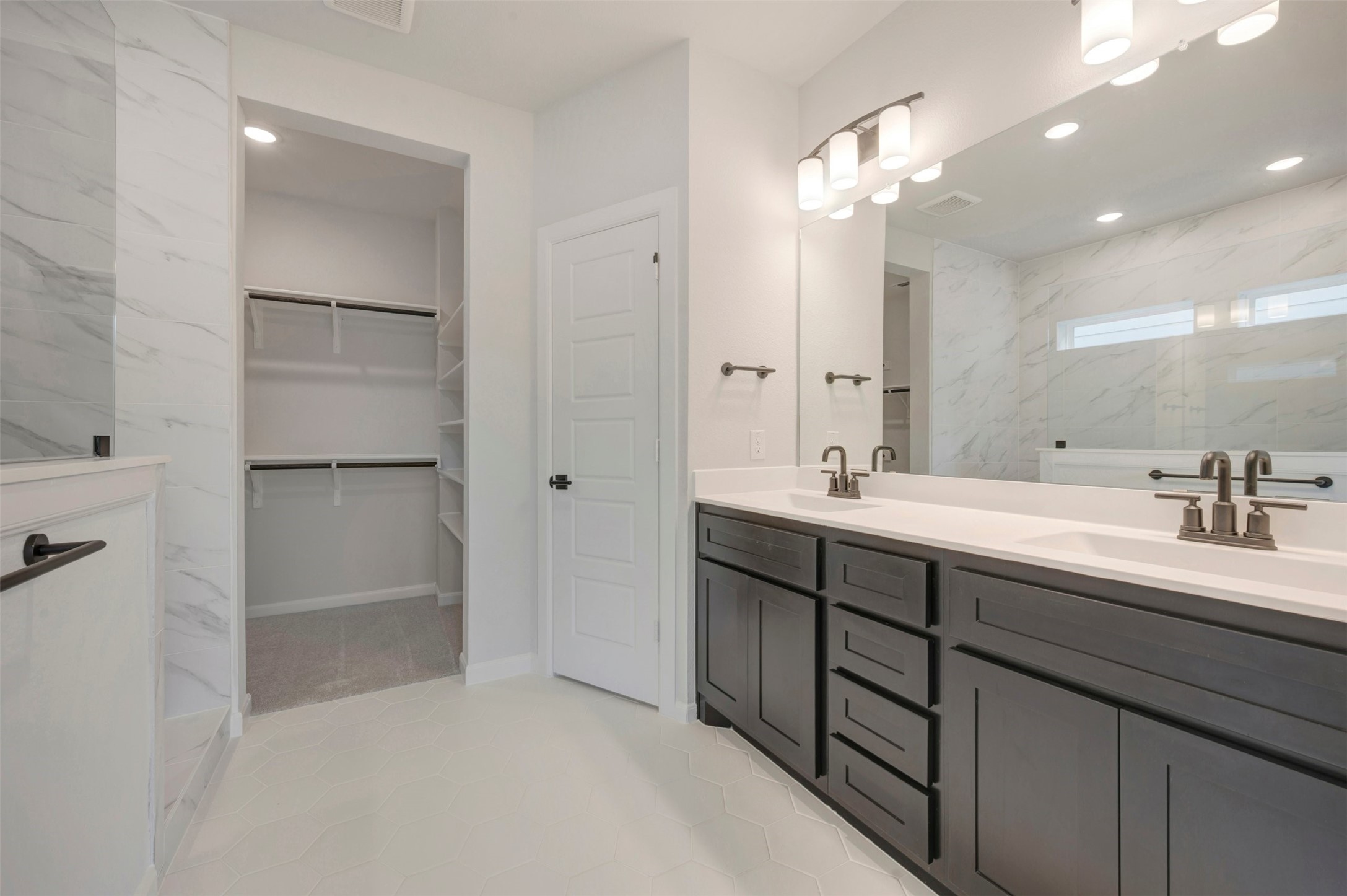 5825 Water Bridge Lane Fort Worth TX 76109