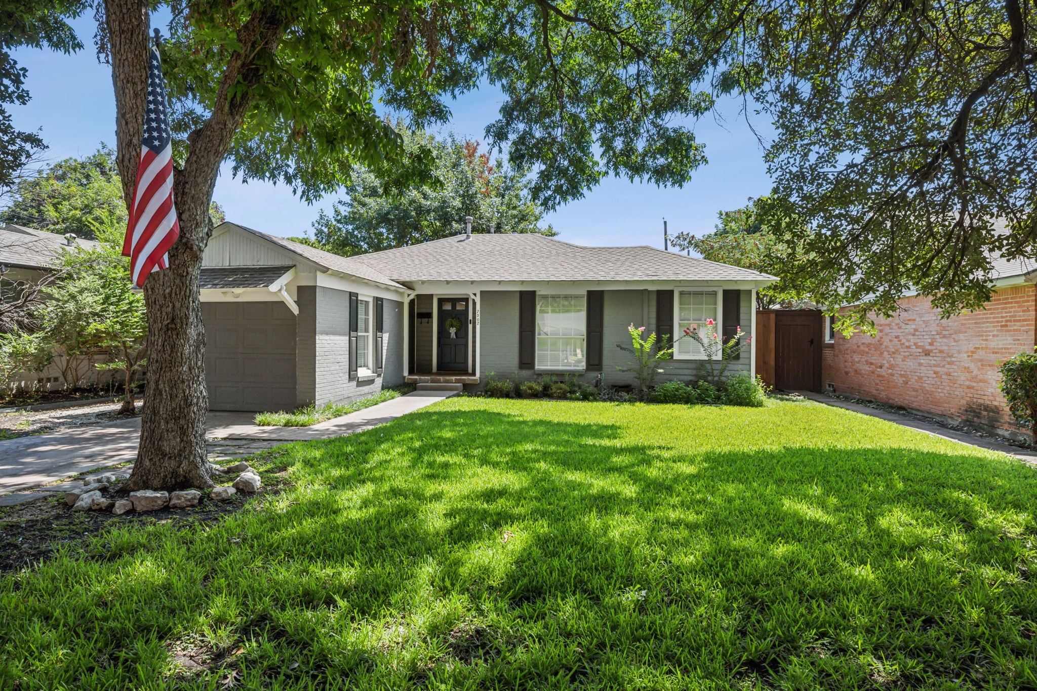 7302 Morton Street Dallas TX 75209