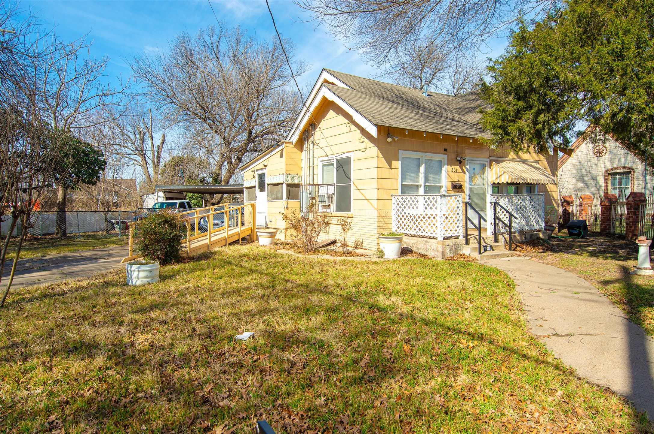 2011 Ramsey Avenue Dallas TX 75216