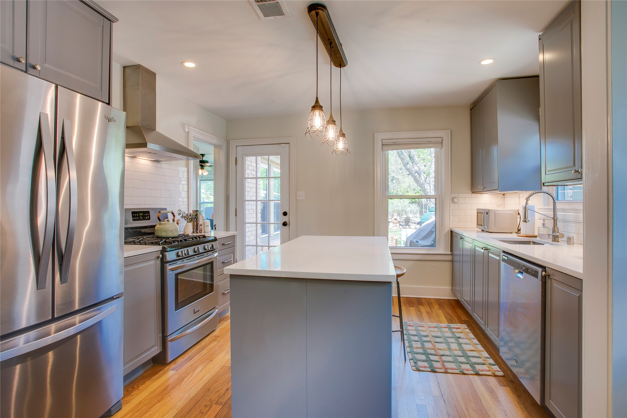 3343 Gibsondell Avenue Dallas TX 75211