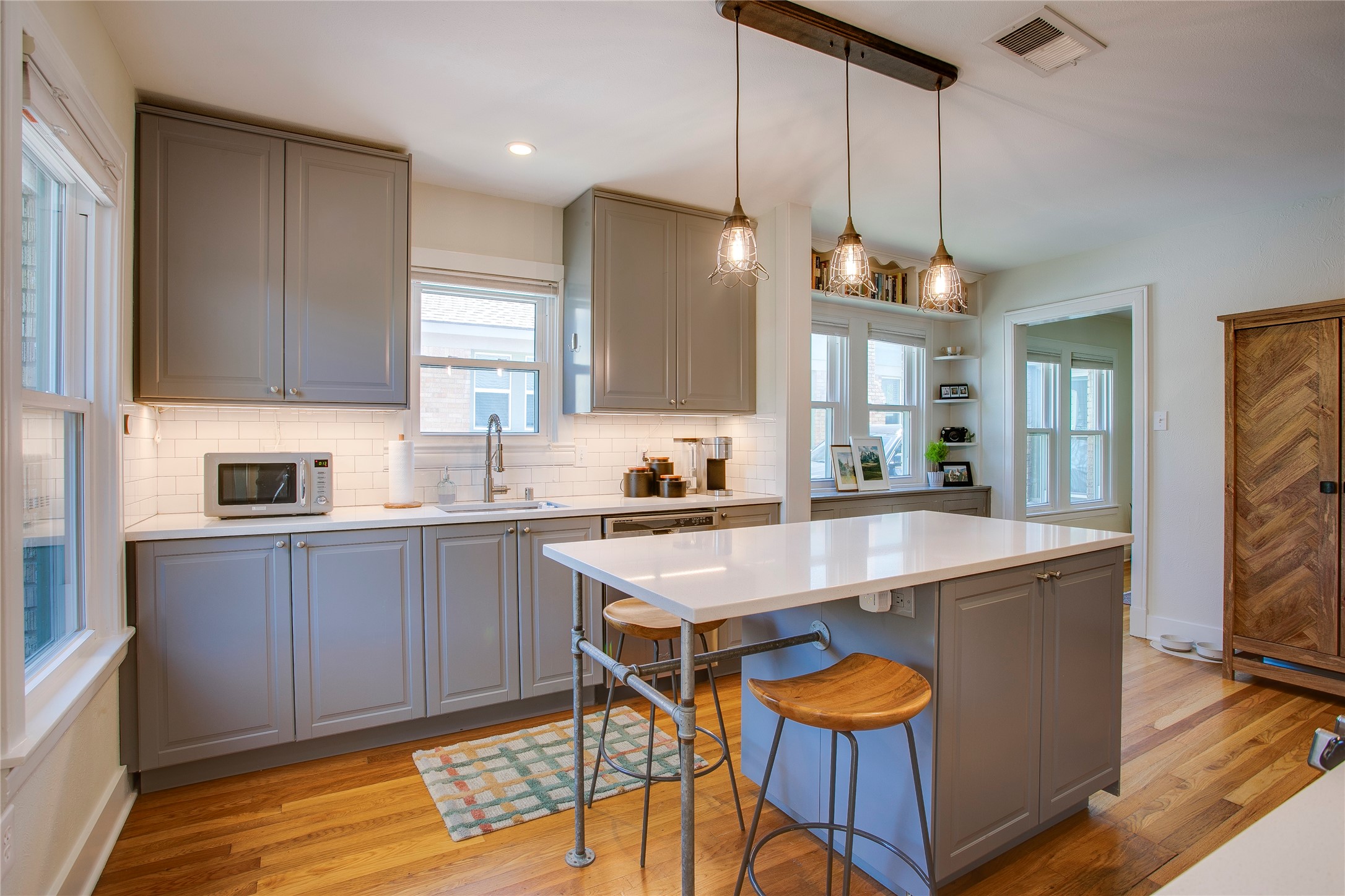 3343 Gibsondell Avenue Dallas TX 75211