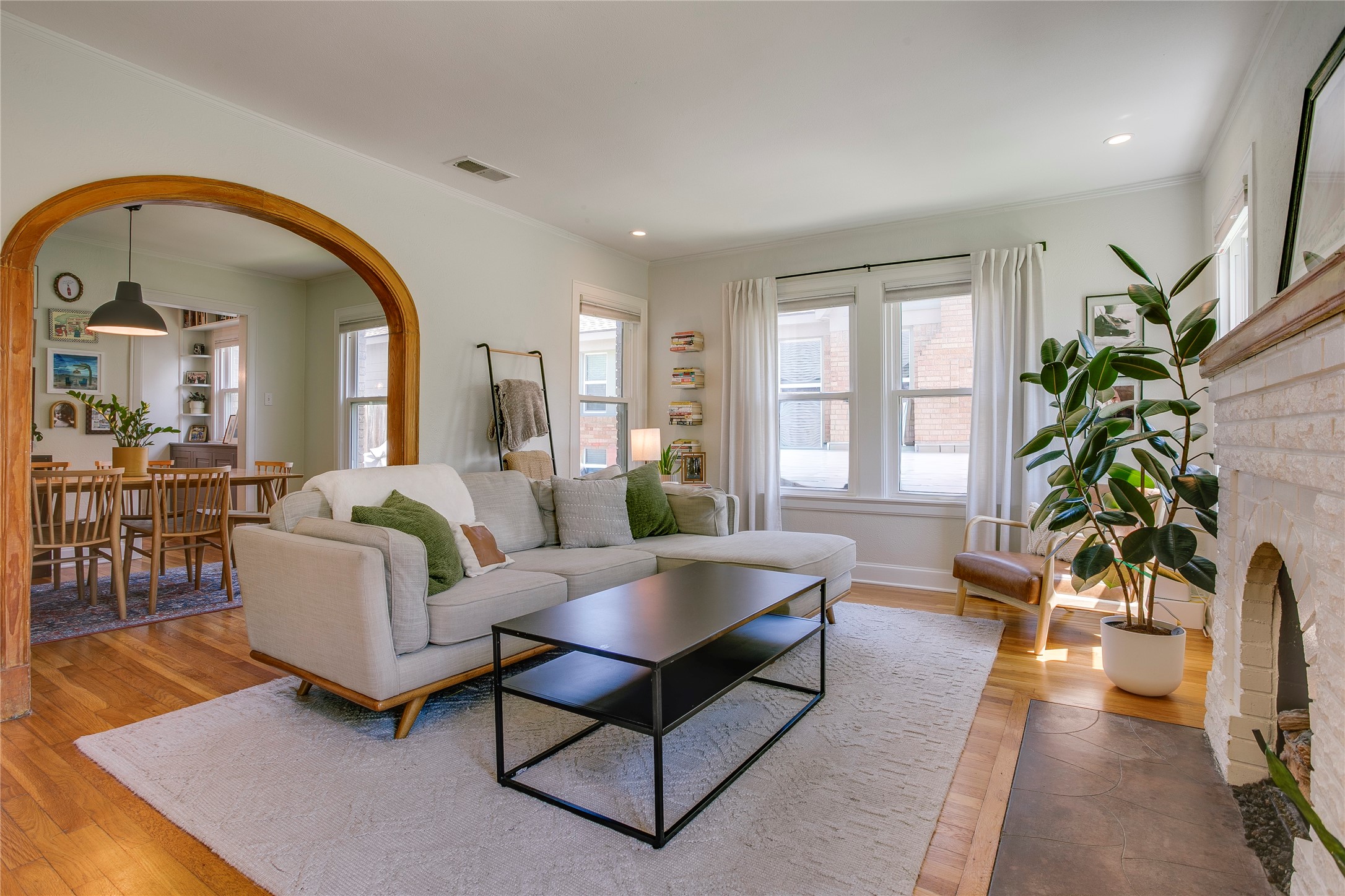 3343 Gibsondell Avenue Dallas TX 75211
