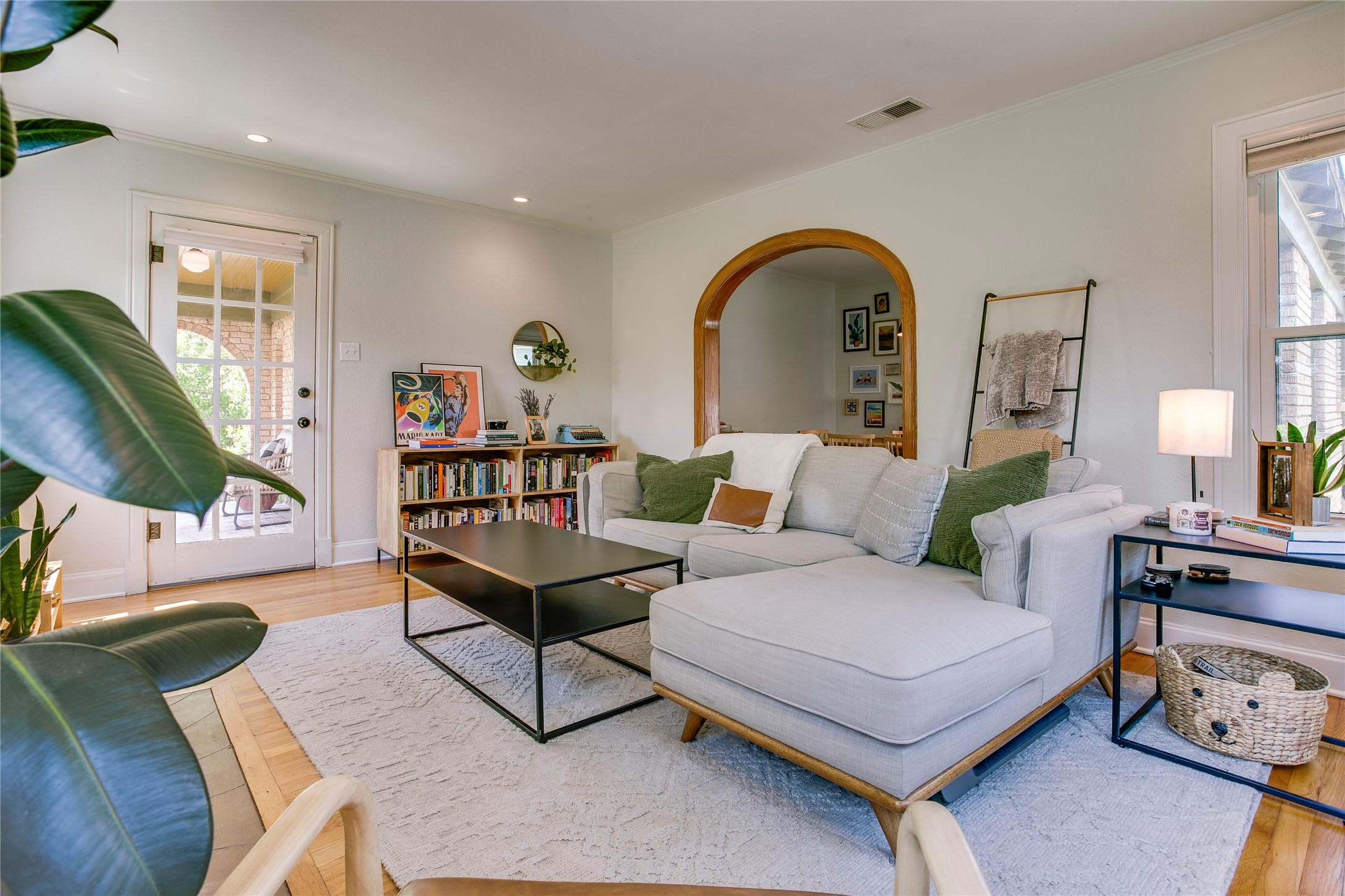 3343 Gibsondell Avenue Dallas TX 75211