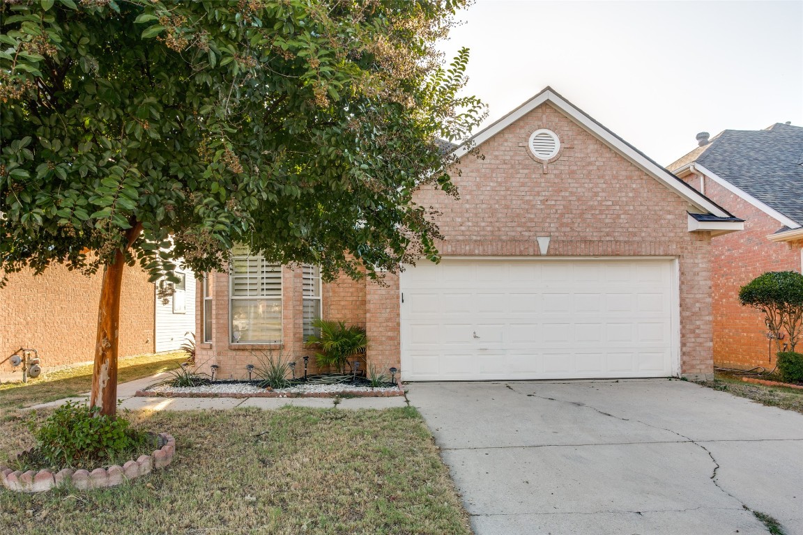 6874 Amberdale Drive Fort Worth TX 76137