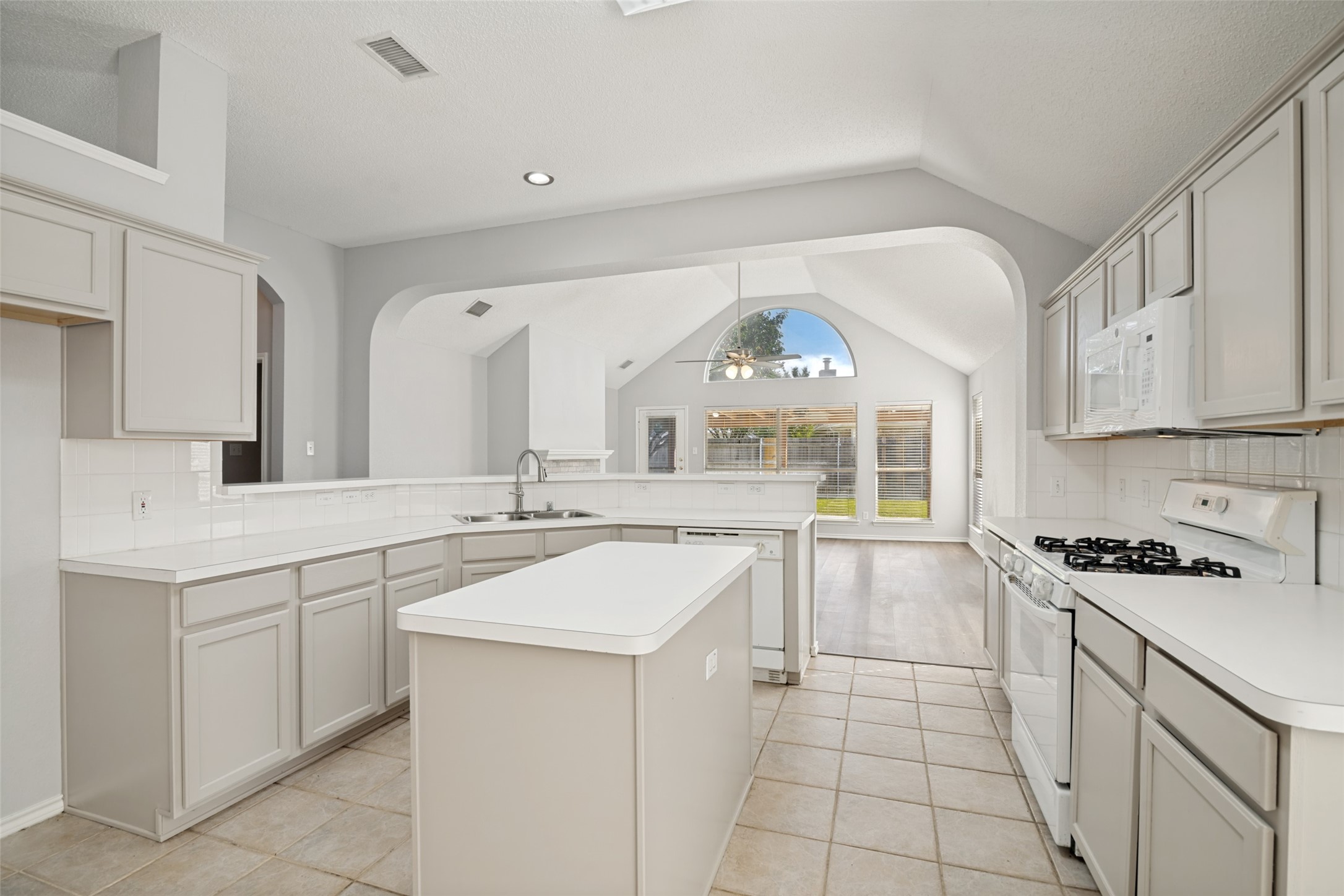 6504 Hillview Lane Sachse TX 75048