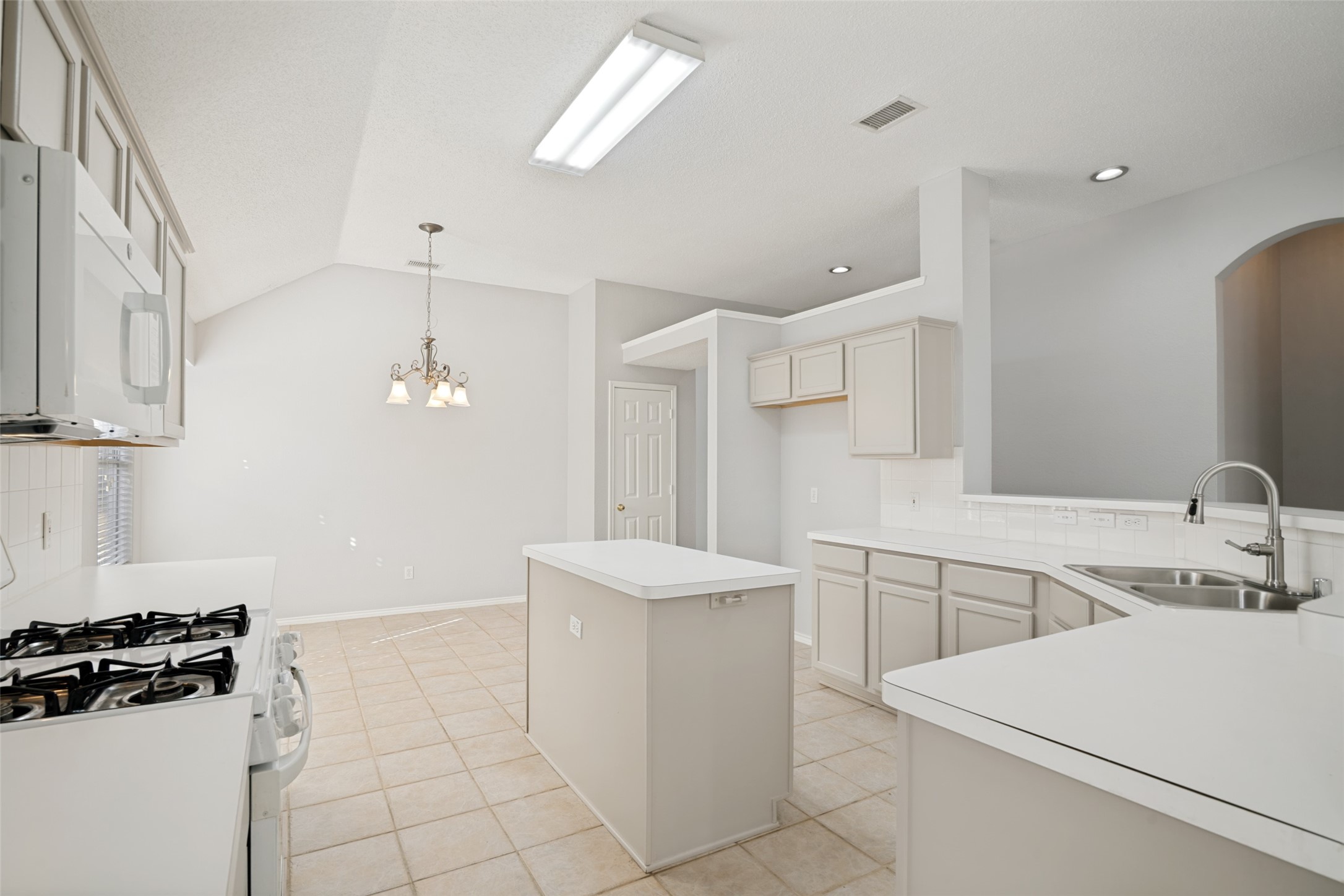 6504 Hillview Lane Sachse TX 75048