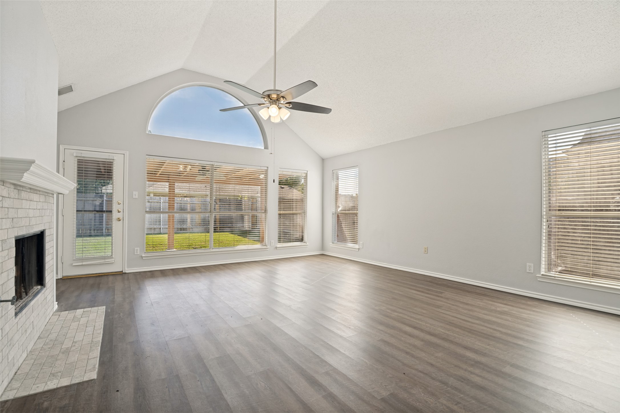 6504 Hillview Lane Sachse TX 75048