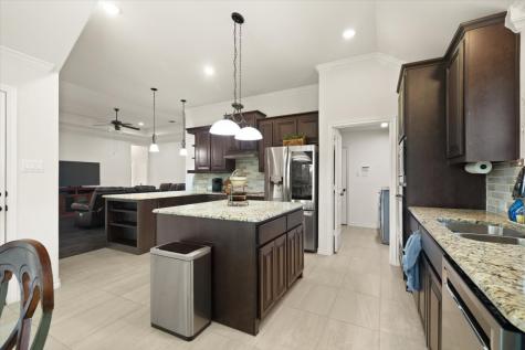 1420 Glade Meadows Drive Burleson TX 76058