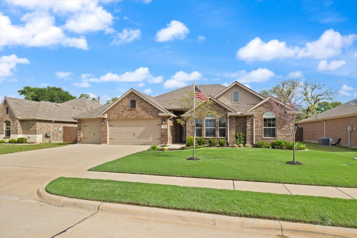 1420 Glade Meadows Drive Burleson TX 76058