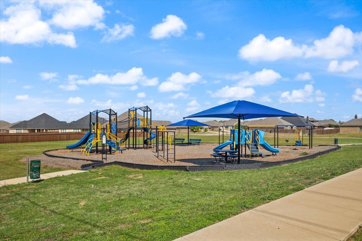 1420 Glade Meadows Drive Burleson TX 76058
