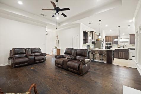 1420 Glade Meadows Drive Burleson TX 76058