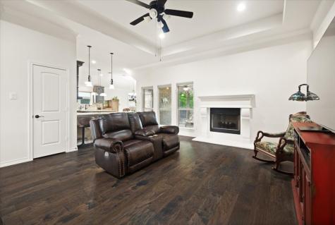 1420 Glade Meadows Drive Burleson TX 76058