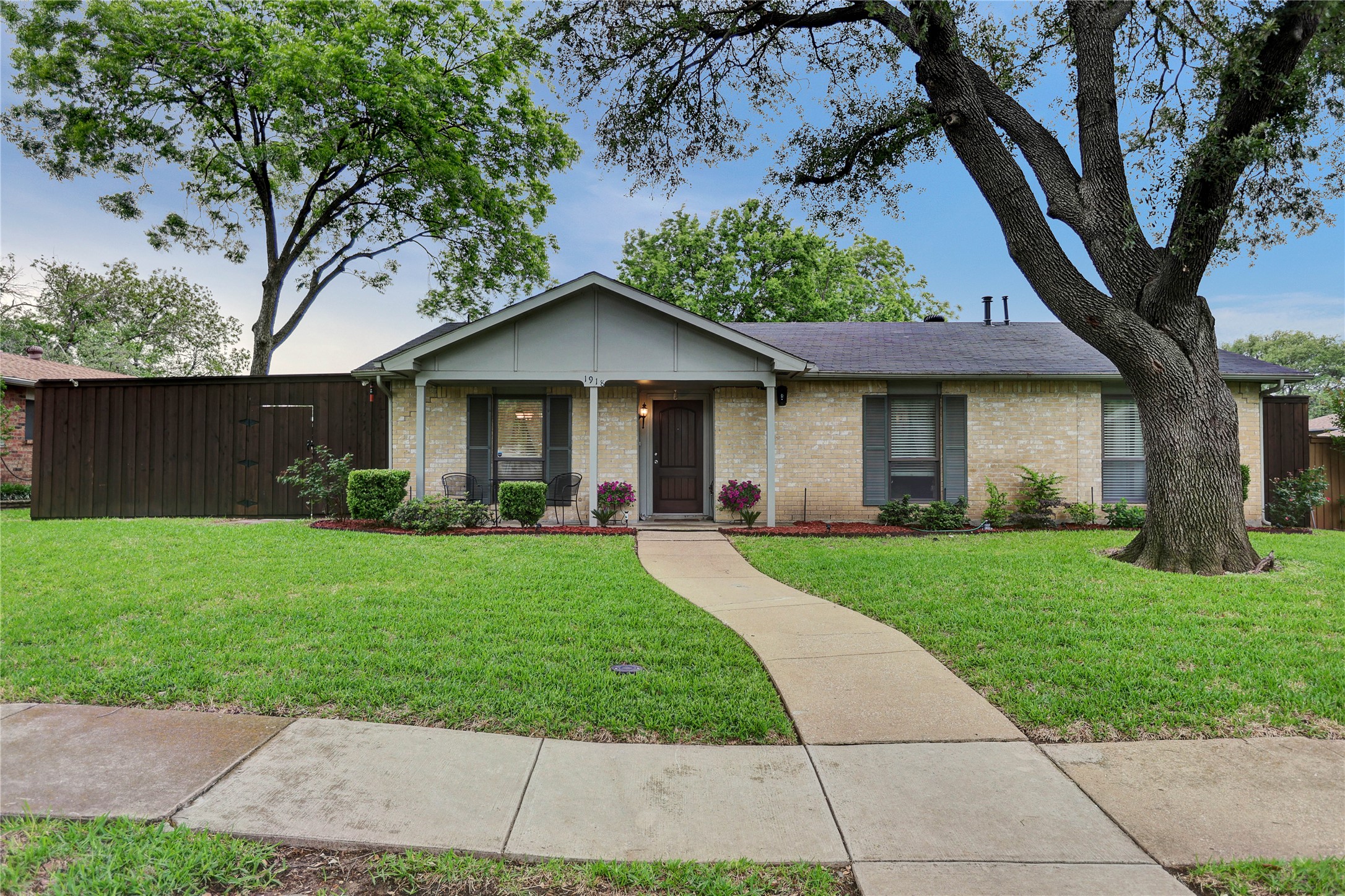 1918 Addington Drive Carrollton TX 75007